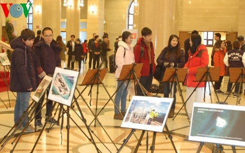 Triển lãm ảnh về Biển Đông tại Seoul, Hàn Quốc