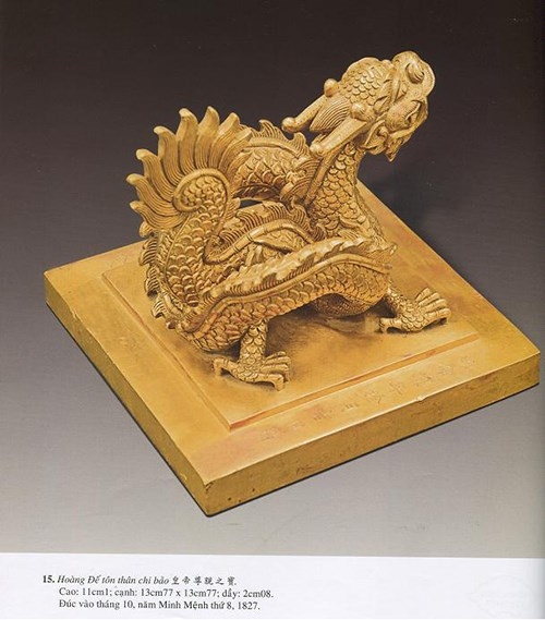 Cổ vật cung đình Huế - Kho báu khổng lồ một thời vàng son-Kỳ 3: Cô đô Huế 'sạch bóng' Kim Ngọc Bảo Tỷ