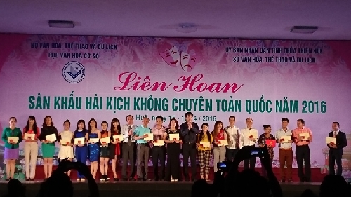 Bế mạc Liên hoan Sân khấu hài kịch không chuyên toàn quốc năm 2016