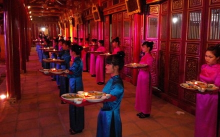 Tiền tỷ một suất ẩm thực cung đình Huế