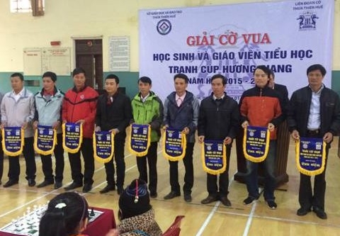 Giải Cờ Vua học sinh và giáo viên tiểu học cấp tỉnh năm học 2015 - 2016 