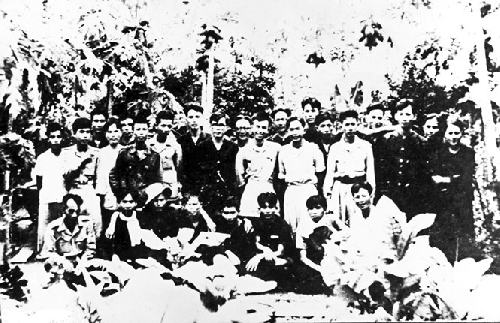 Cha tôi - nhà thơ Nguyễn Bính: Làm thơ trên giấy báo tử