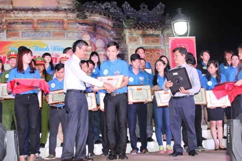 Thành Đoàn Huế tuyên dương 85 cán bộ đoàn, đoàn viên tiêu biểu