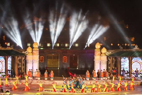 Huế tưng bừng khai mạc Festival 2016