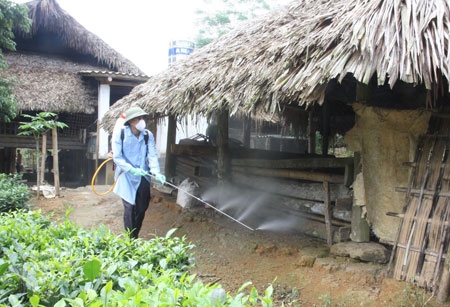 Đã thực hiện xã hội hóa công tác vệ sinh, tiêu độc, khử trùng phòng chống dịch bệnh động vật đạt tỷ lệ 100%.