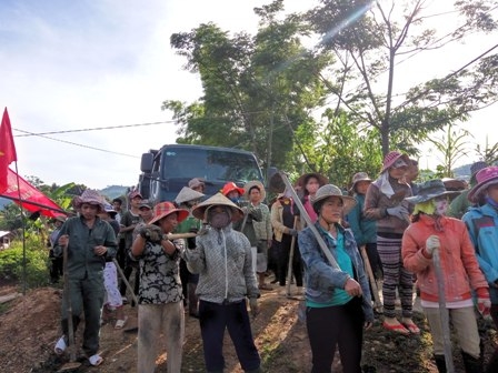 A Lưới: Hưởng ứng ngày ra quân xây dựng Nông thôn mới trên toàn huyện 