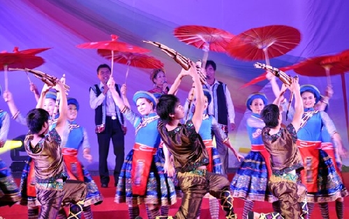 Nhà hát Nghệ thuật Ca kịch Huế tham gia"Liên hoan Nghệ thuật 5 nước Việt Nam, Lào, Campuchia, Myanmar và Thái Lan - 2016".
