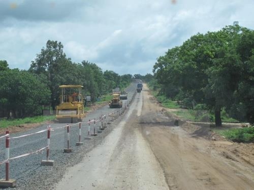  khẩn trương hoàn thành công tác đền bù, GPMB dự án đường La Sơn - Nam Đông