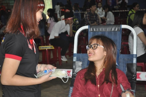  Lễ hội xuân hồng - trao yêu thương, trao hy vọng