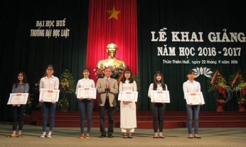Trường Đại học Luật tổ chức Lễ khai giảng năm học 2016 - 2017
