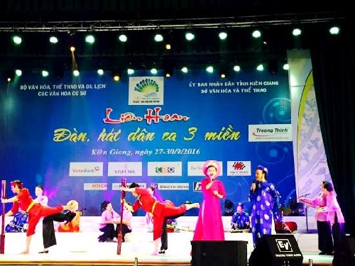 Đoàn Thừa Thiên Huế đạt Huy chương vàng tại Liên hoan đàn, hát dân ca ba miền.