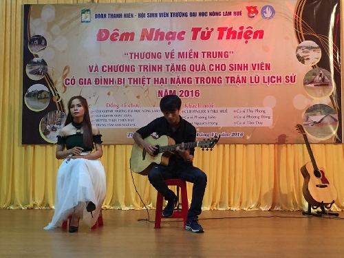 Đêm nhạc từ thiện “Hướng về miền Trung” 