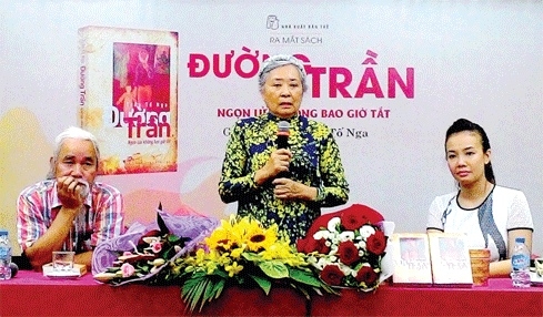 Đường trần ai vẽ ngược xuôi…