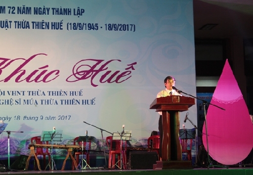 Sâu lắng đêm nhạc “Tình khúc Huế” 