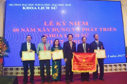 Ấm áp lễ kỷ niệm "60 năm xây dựng và phát triển” Khoa Lịch Sử trường Đại học Khoa Học Huế