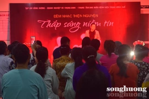Ấm áp đêm nhạc thiện nguyện “Thắp sáng niềm tin” 