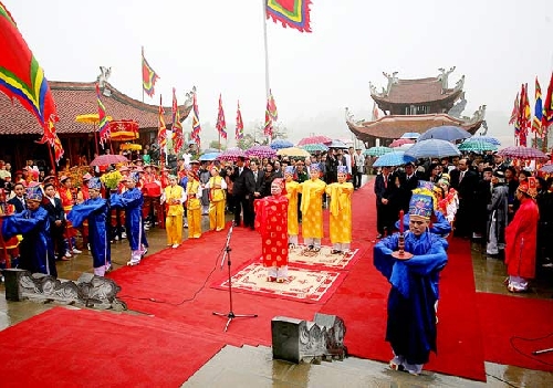 Tháng ba trẩy hội Đền Hùng