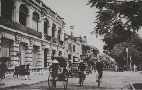 Nghiên cứu, lý luận, phê bình văn học Thừa Thiên Huế những năm đầu thế kỷ XX (1900 - 1945)