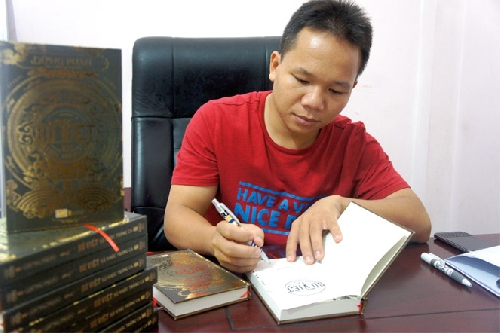 Khơi dậy tình yêu sử Việt