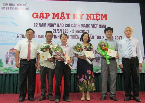 Trao giải báo chí tỉnh Thừa Thiên- Huế lần thứ X-2017