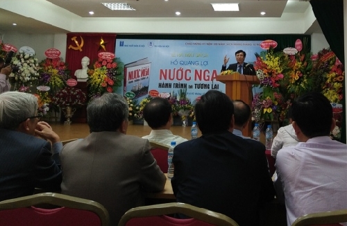 Viết bằng cả tình yêu nước Nga