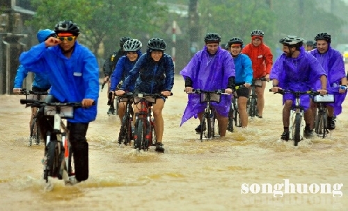 Mũi tàu xanh của Huế