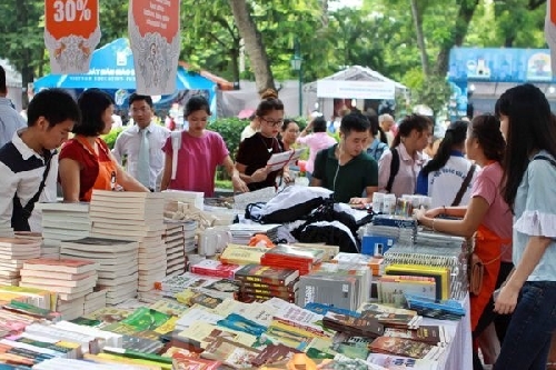 Hội sách mùa Xuân giới thiệu tới độc giả khoảng 40.000 cuốn sách
