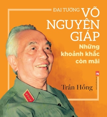 Thêm một cuốn sách ảnh về Đại tướng Võ Nguyên Giáp