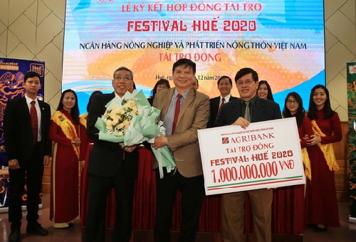 Ngân hàng Nông nghiệp Phát triển Nông thôn Việt Nam là nhà tài trợ Đồng cho Festival Huế 2020