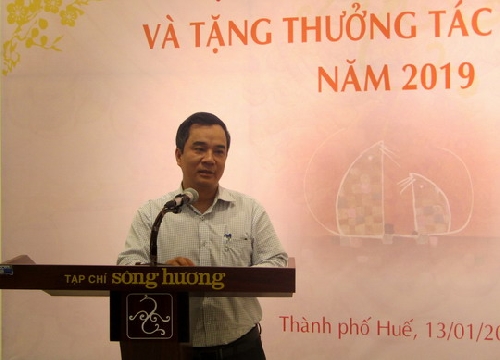Gặp mặt Cộng tác viên và trao tặng thưởng tác phẩm hay năm 2019. 