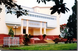 Về Huế