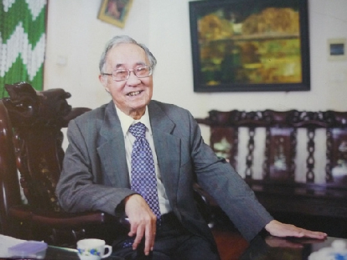 Học giả Phan Ngọc qua đời ở tuổi 96