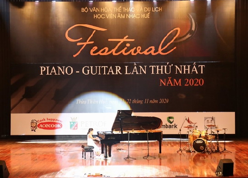 Festival Piano – Guitar  lần đầu tiên được tổ chức