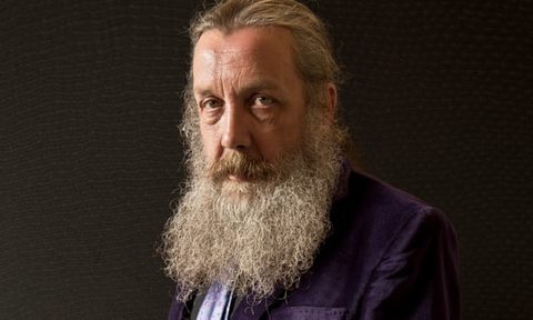 Alan Moore: tác giả truyện tranh nổi tiếng, chuyển sang địa hạt văn xuôi và tiểu thuyết giả tưởng