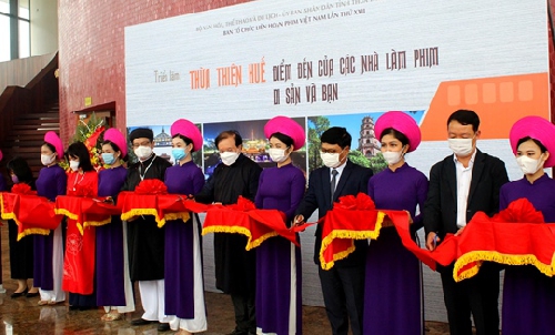 Khai mạc triển lãm ảnh “Thừa Thiên Huế - Điểm đến của các nhà làm phim” và triển lãm “Di sản và bạn”