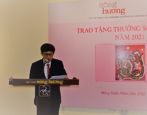 Gặp mặt và trao tặng thưởng Sông Hương năm 2021