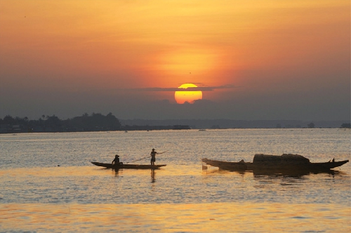 Hoàng hôn trên phá Tam Giang