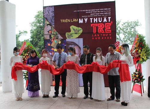  36 tác phẩm trưng bày tại Triển lãm Mỹ thuật Trẻ lần thứ V