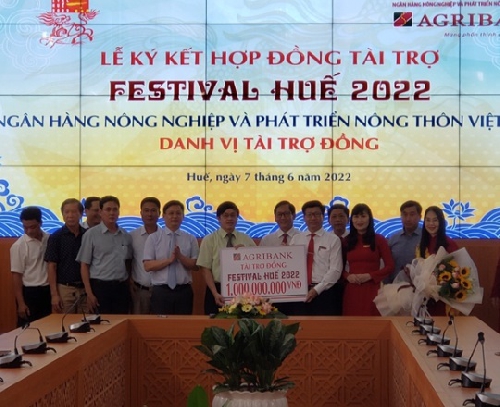 Ngân hàng Agribank tài trợ 1 tỷ đồng cho Festival Huế 2022