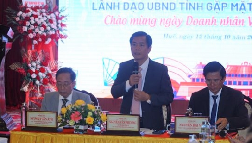 Lãnh đạo tỉnh gặp mặt doanh nghiệp nhân ngày Doanh nhân Việt Nam.