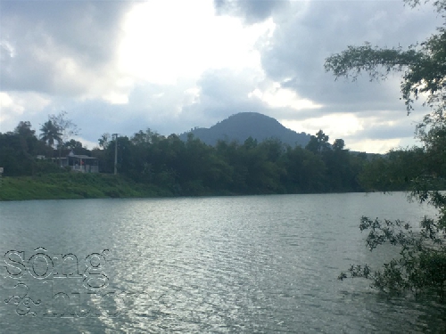Chùm thơ Ngô Thế Oanh