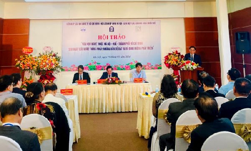 Hội thảo  “Văn học nghệ thuật Hà Nội - Huế - TP. Hồ Chí Minh sau ngày đất nước thống nhất: Những vấn đề đặt ra và định hướng phát triển”.