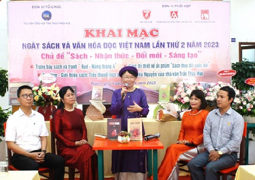 Giới thiệu về 2 bộ tiểu thuyết Từ Dụ Thái hậu và Công chúa Đồng Xuân của nhà văn Trần Thùy Mai.