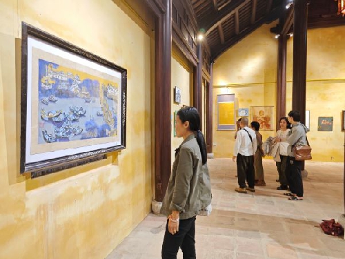 Khai mạc triển lãm mỹ thuật  "Song hành".