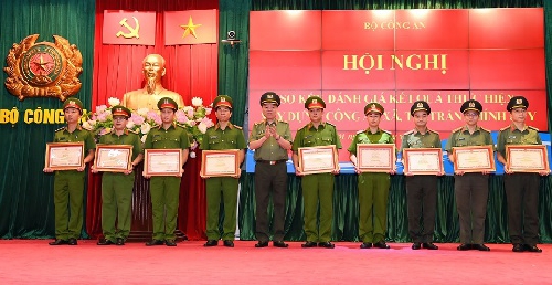  Công an xã Thủy Phù: canh từng giấc ngủ yên vui xóm làng