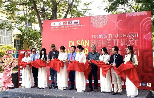 Khai mạc Triển lãm Mỹ thuật  “Di sản văn hóa trong thực hành nghệ thuật đương đại”