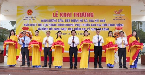 Khai trương điểm hướng dẫn, tiếp nhận hồ sơ và chuyển trả kết quả giải quyết thủ tục hành chính tại Bưu điện thành phố Huế