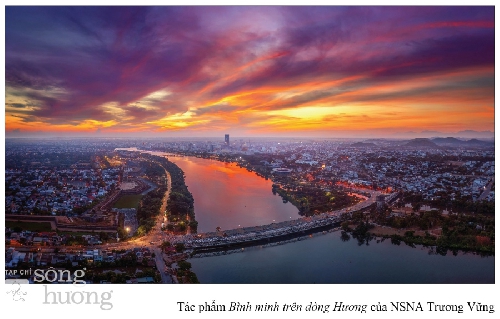 Dòng Hương trong xanh