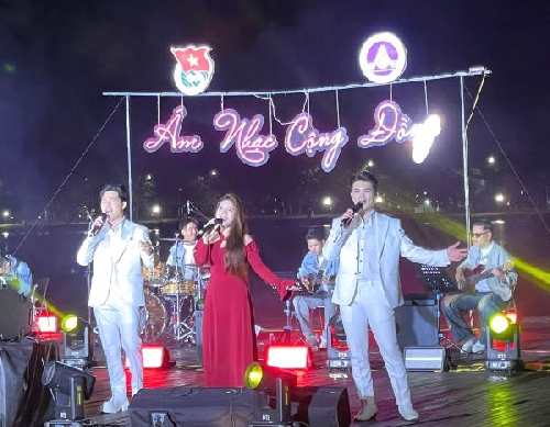 Ấn tượng đêm nhạc “Giai điệu tháng 4”