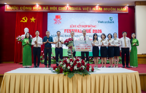 Vietcombank tài trợ 1 tỷ đồng cho Festival Huế 2026